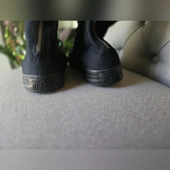 NWOT Converse Black Knee-High Lace-Up Sneakers - Size Womens 10 - Picture 4 of 8